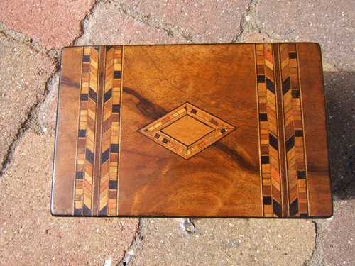 ANTIQUE 19c JEWELLERY BOX - WALNUT- WONDERFUL INTERIOR - Picture 6 of 13