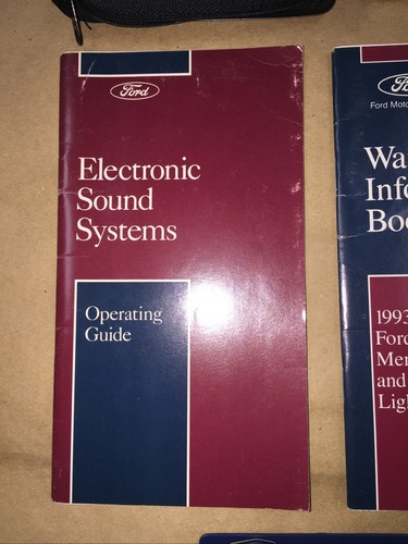 Genuine Vintage 1993 Ford Explorer Owner's Guide Set - Bild 4 von 8