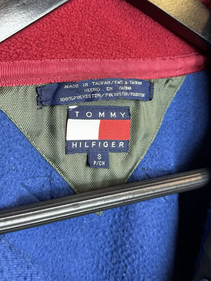 Lã vintage anos 90 Tommy Hilfiger bandeira grande - Pequeno - Imagem 4 de 4