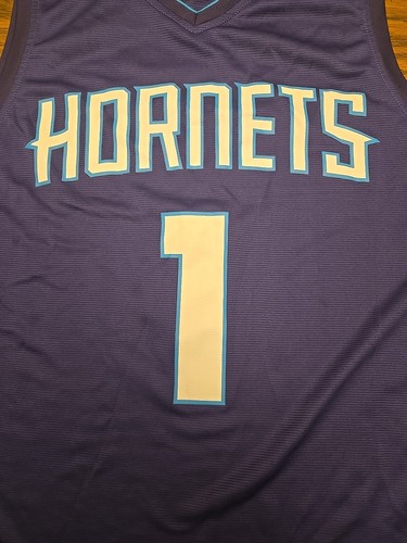Camiseta Fanatics Authentics NBA Hornets LaMelo Ball #1 2022/23 para hombre SM USADA EN EXCELENTE ESTADO - Imagen 6 de 20