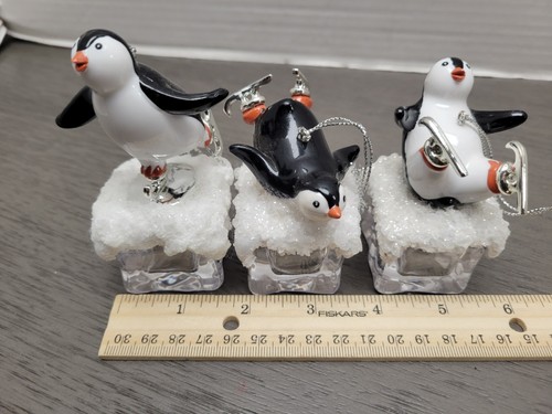 Kurt Adler Plastic Penguin On Ice skating Ornament Set of 3 - Picture 22 of 24
