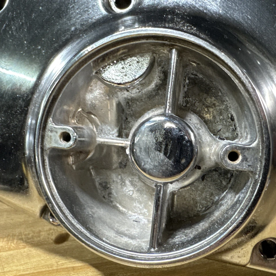 Cubierta de engranaje del árbol de levas cromada Harley-Davidson OEM XL Sportster 25230-04 Foto 4 de 4