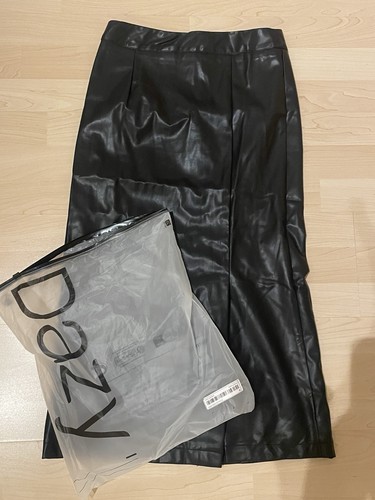 Lederimitat Rock Schwarz Lang Eng Mit Zwei Schlitzen Gr. M neu - Bild 2 von 5