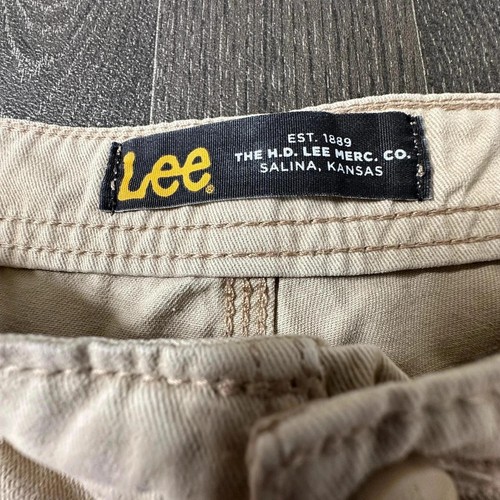 Vintage Men’s Lee Cargo Shorts Size 36 Tan Outdoors Workwear Summer Holiday - Picture 6 of 8