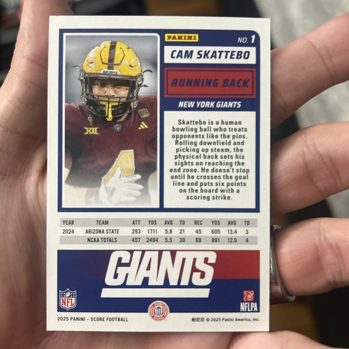 2025 Score - Rookies Cameron Skattebo #1 Scorecard (RC) - Bild 4 von 6