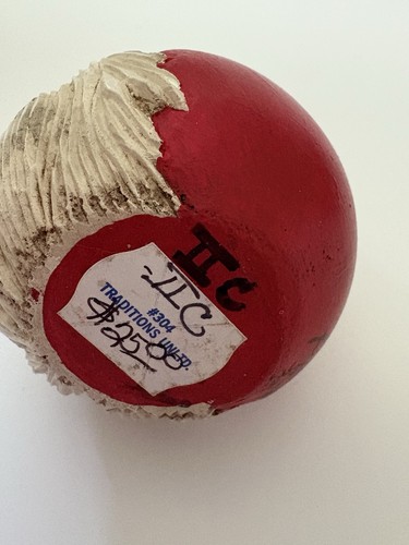 Adorno de arte popular de 3 1/2” tallado en madera de Papá Noel pintado a mano firmado “Cocinero 2010” - Imagen 7 de 7
