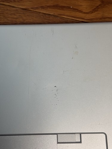 Apple MacBook Pro 15” (2.4GHz Core 2 Duo / 4GB RAM No PSU - Picture 11 of 24