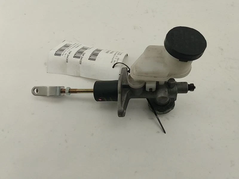 Saab 9-2X 2005-2006 Subaru Impreza WRX 2004-2007 Clutch Master Cylinder Assembly - Image 4 of 4