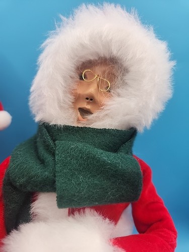 Byers Choice Carolers Santa Mr. & Mrs. Claus Travieso y Bonito Lista 2002 Navidad - Imagen 2 de 14