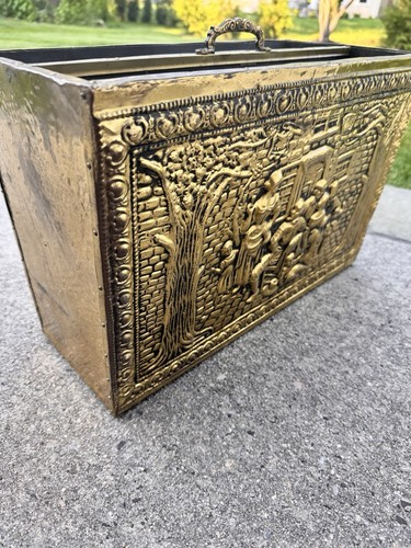 Vintage Embossed Brass & Wood Magazine Holder 16.5x11x8.5” - Made in England - Picture 8 of 12