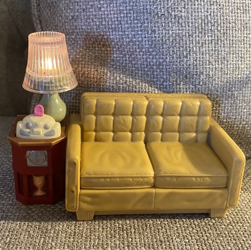 Vintage liebevolle Familie Mattel Couch Leuchtlampe Musik Opa & Babys 5 Stück - Bild 6 von 7