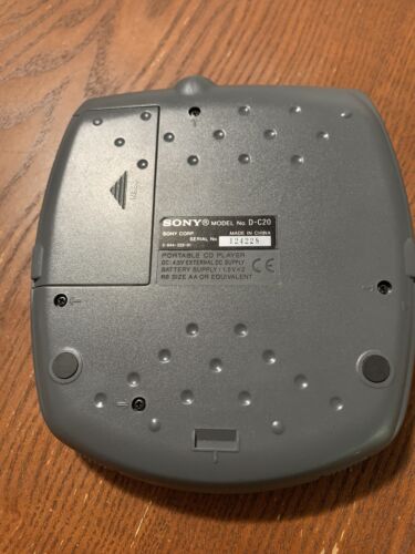 Sony D-C20 Personal Portable CD Walkman Player Rare *Tested* US Seller - Picture 3 of 6