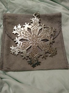 1971-MMA-Sterling-Silver-Snowflake-Christmas-Ornament-3-1-2-034