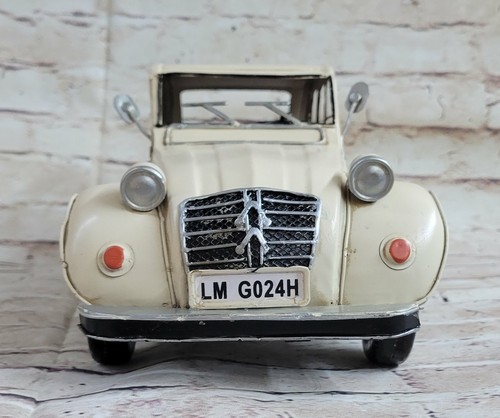 Vintage Polistil Diecast Citroen 2cv 1:25 Scale Made in Europe Artwork Figurine - Picture 2 of 6