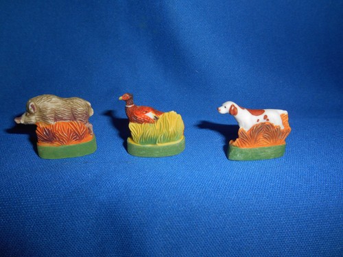 HUNTING Hunters BOAR Tower Set 9 Mini Figurines FRENCH Porcelain FEVES Figure - Picture 12 of 12
