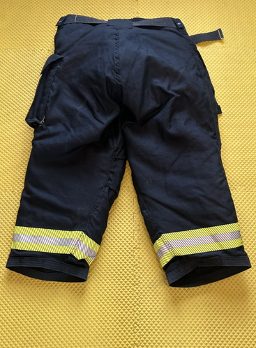 Globe IH Hose - NEU (Größe 42 x 38) MFG Datum: 05/17 - Bild 2 von 2