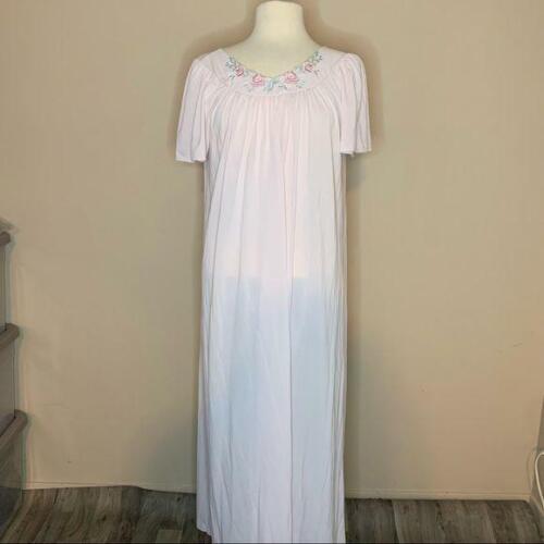 Vintage | Pink Nightgown with Embroidered Flowers - image 1