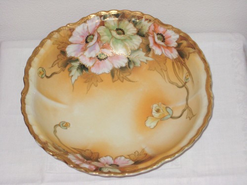 Vintage Porcelain Large Nippon Bowl Hand Painted Flowers Gold Gild Detail 9.75" - Picture 2 of 6