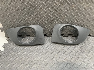 Renault Clio MK2 2001-2006 Passenger NSF Front Fog Light Cover Silver 632