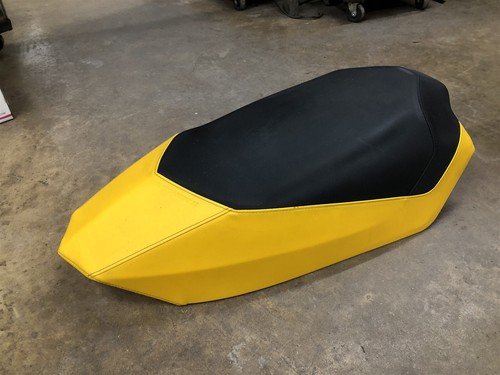 SkiDoo MXZ TNT 600 HO XP Renegade Summit Tundra GSX 800 08 09 10 11-20 OEM Seat - Picture 5 of 6