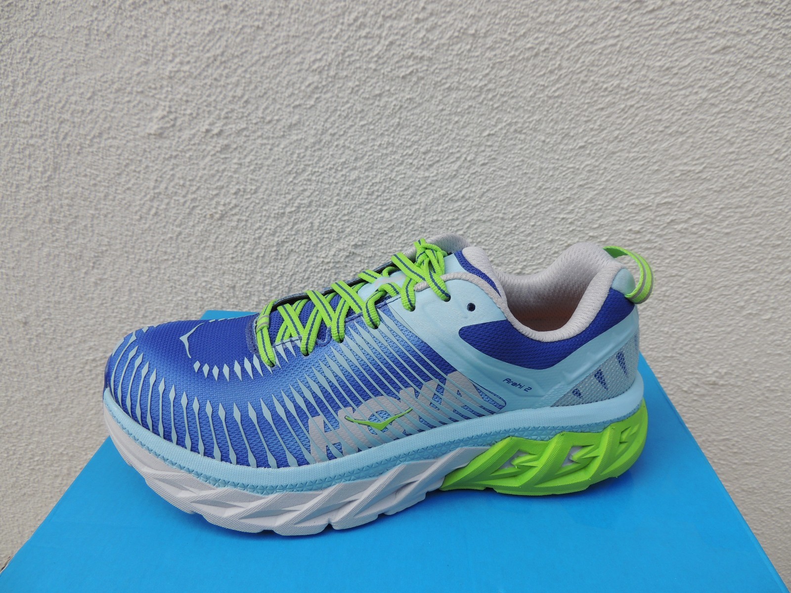 HOKA ONE ONE ARAHI 2 BLUE/ SKY BLUE/ 2 SURF RUNNING SHOES, Donna US 7/ EUR 38 2/3 ~NEW cffdd7 HOKA ONE ONE ARAHI 2 BLUE/ SKY BLUE/ 2 SURF RUNNING SHOES, Donna US 7/ EUR 38 2/3 ~NEW cffdd7