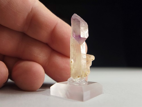Cetro de cristal de cuarzo de Madagascar con tapa de cetro de amatista zonificada #4 - Imagen 2 de 5