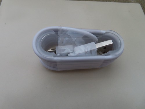 USB-A 2.0 to USB Micro-B White 36" Charging / Data Cable – New - Picture 3 of 6