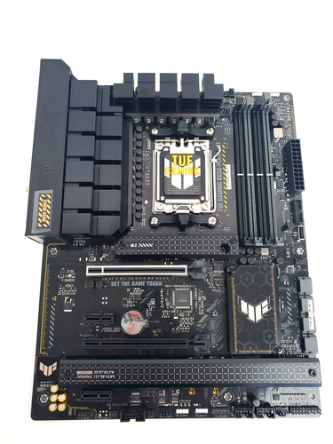 ASUS TUF Gaming B650-PLUS Wi-Fi Socket LGA 1700 AMD ATX Gaming Motherboard(READ) - Picture 3 of 7