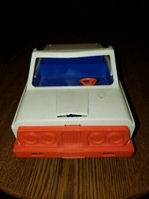 Vintage 1972 Hasbro WEEBLES CAR/Vehicle With Tow Action