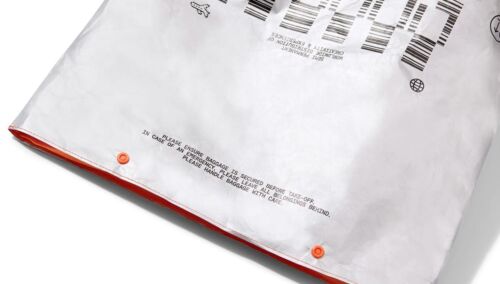 SEMI PERMANENT Tyvek Tech Lightweight Carry-On Bag, BNIB - Foto 3 di 5