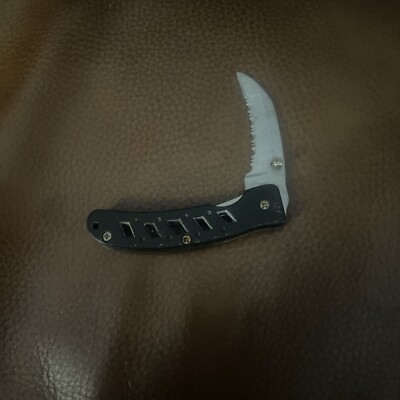 Barracuda Rostfrei Folding Pocket Knife Stainless Serrated Barracuda Rostfrei Folding Pocket Knife Stainless Serrated