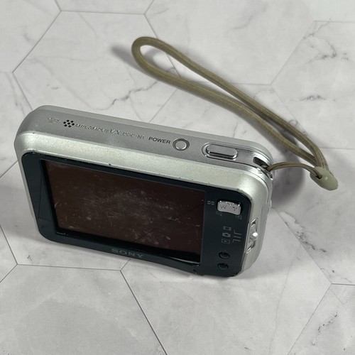 Sony Cybershot Carl Zeiss Digitalkamera 8,1 Megapixel (nicht getestet. NUR TEILE) - Bild 12 von 13