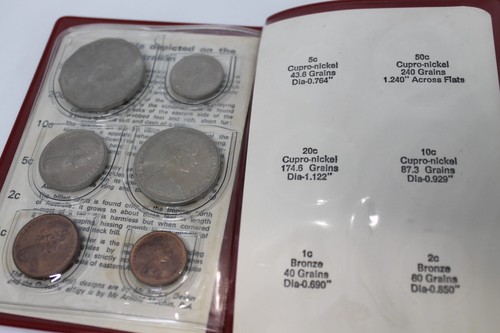 1969 AUSTRALIAN UNC 6 COIN SET - 1c to 50c - RED FOLDER - SCARCE - FREE AU POST - Bild 2 von 3