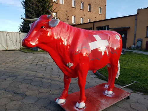 Stier lebensgroß 3D😉Bulle Ochse Schweiz Skulptur Tierfigur Garten Kuh Deko - Picture 5 of 19