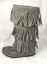 Minnetonka Moccasins 1631T Sz 6 Womens 3 Layer Fringe Calf High Boot Grey Suede