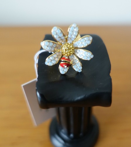 ANILLO KATE SPADE DESLUMBRANTE MARGARITA CON LADYBUG. TALLA 7, NUEVO CON ETIQUETAS - Imagen 10 de 12