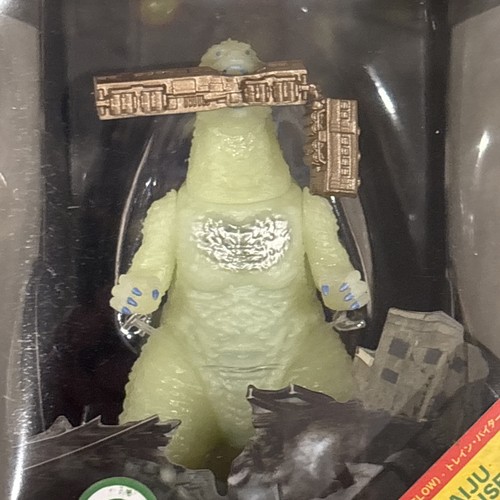 SDCC 2025 Super7 Station Godzilla Minus One Train Biter Glow Modellino Reazione - Foto 2 di 8