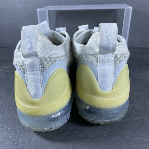 Nike Air VaporMax 2021 Flyknit DC4112-100 Gray Running Shoes Women - Sz 8.5 - Picture 5 of 10