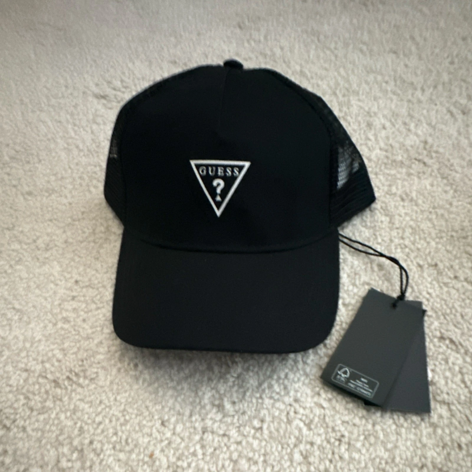 GUESS Adjustable Black Mesh Trucker Hat Men’s One Size Casual
Opens in a new window or tab