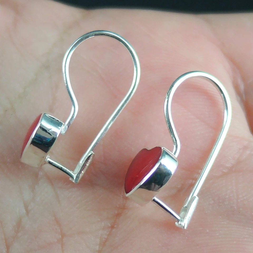 Orecchini in argento sterling 925 con corallo rosso a forma di piccolo... - Immagine 4 di 4