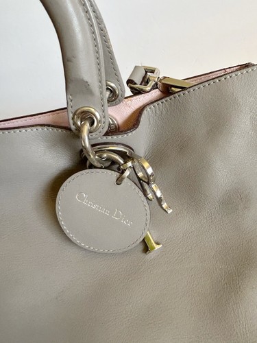 Auténtico bolso bandolera grande Dior Diorissimo de cuero de becerro gris - Imagen 5 de 19