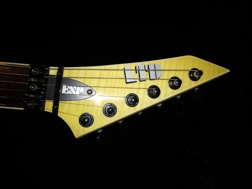 ESP M-302 FLAMED MAPLE TOP NECK THROUGH EMG PICKUPS LOCKING TREMOLO MINT W/CASE - Picture 14 of 23