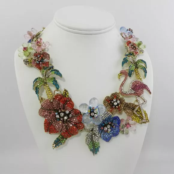 Eye candy online la necklace