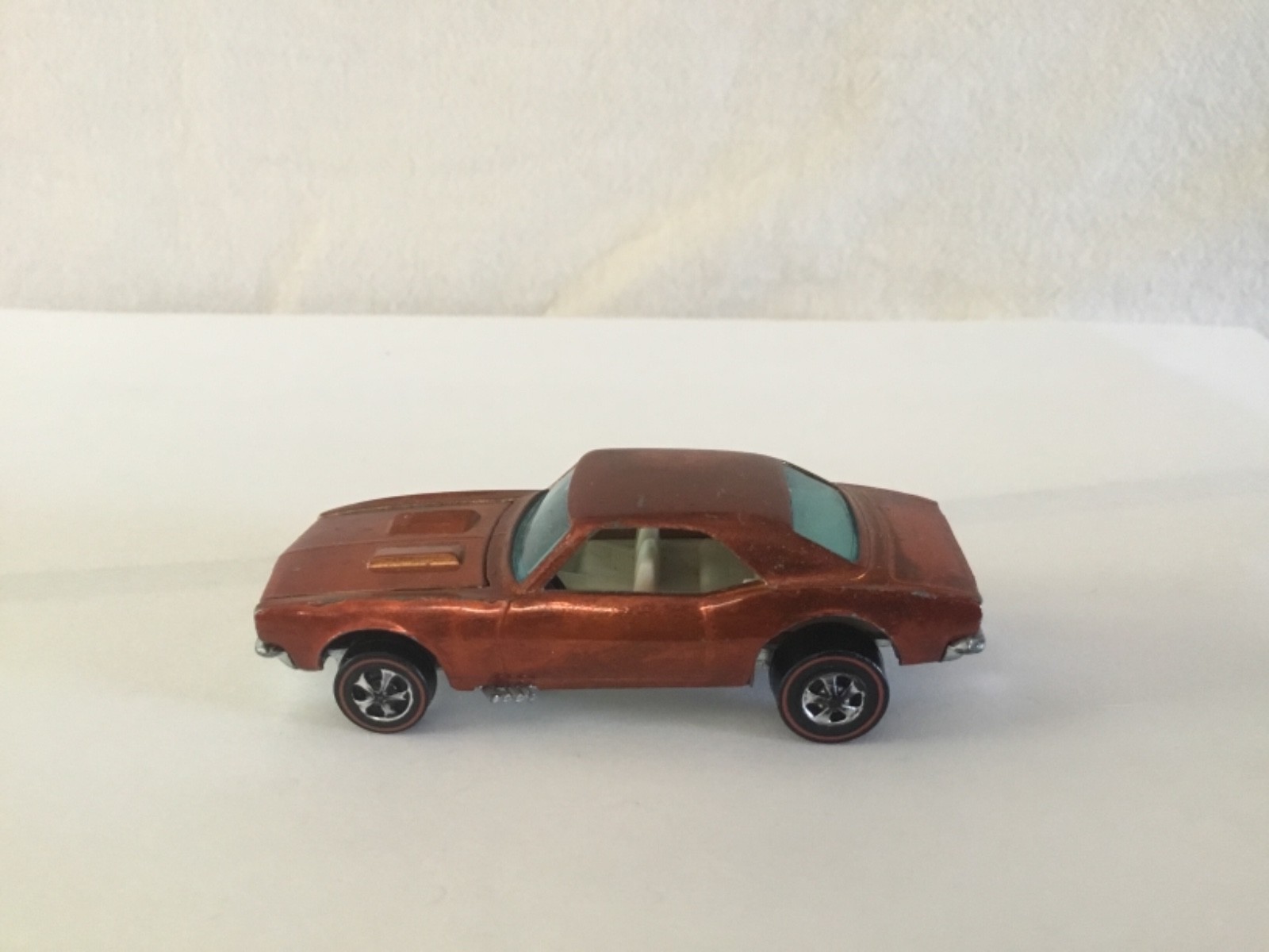 Hot Wheels red line custom Camaro white interior excellent condition Hot Wheels red line custom Camaro white interior excellent condition