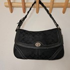 Foto 10 di 12
