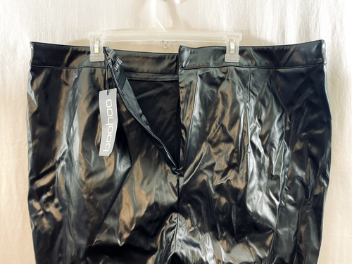 Boohoo Women's Plus Premium Faux Leather Split Hem Trousers Size US 20 - NWT - Picture 5 of 17