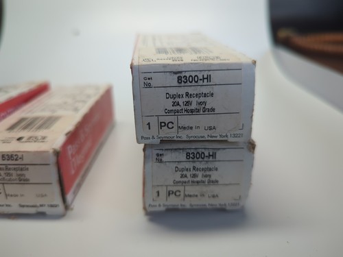 Lot Of 5 Mixed Pass and Seymour Ivory HOSPITAL GRADE Receptacle Duplex 8300-HI  - Picture 2 of 6