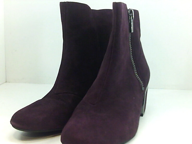 DKNY Frauen Crosbi Pumps rund Wildleder Fashion Stiefel Braun Groesse 9 US 40 E DKNY Frauen Crosbi Pumps rund Wildleder Fashion Stiefel Braun Groesse 9 US 40 E