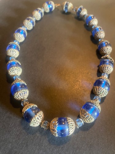 COLLAR CON CUENTAS DE VIDRIO BOLA CHECA AZUL FLOR FLORAL TONO PLATA ORO ANTIGUO/DE COLECCIÓN - Imagen 3 de 12