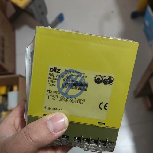 Relés de seguridad PILZ nuevos 474696 expedited express DHL - Imagen 1 de 5